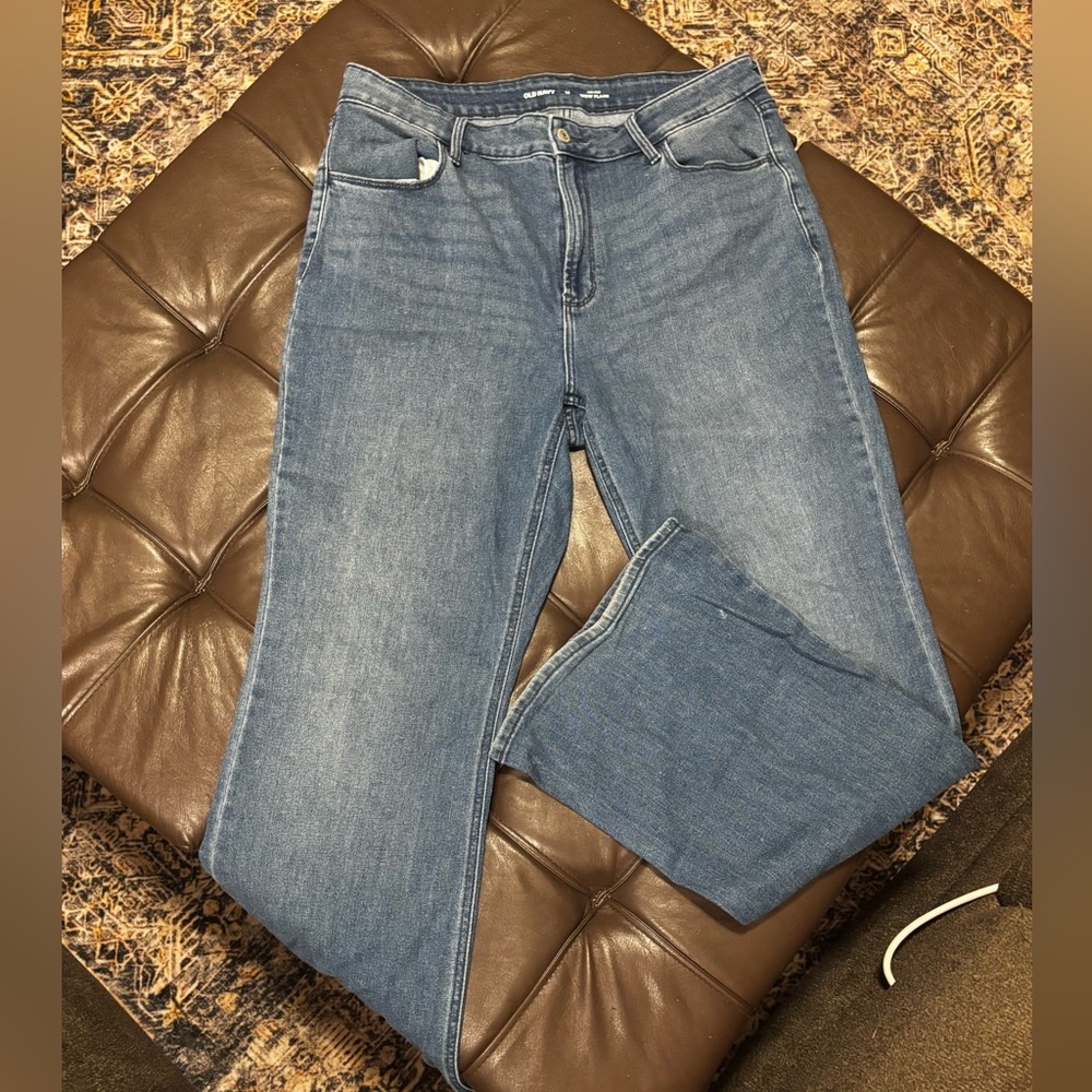 Old Navy Women's Straight Leg Blue Jeans